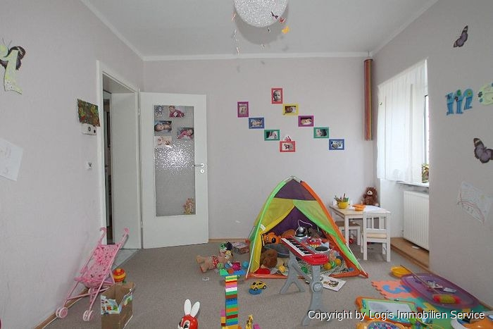Kinder-/Arbeitszimmer Bild 2