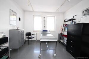 Behandlung/Büro