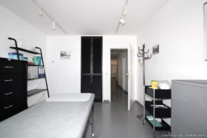 Behandlung/Büro