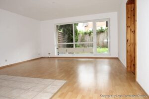 Wohnzimmer Bild 1
