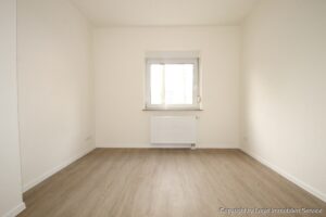 Schlafzimmer Bild 1