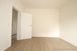 Kinder-/Arbeitszimmer Bild 2