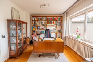 Arbeitszimmer